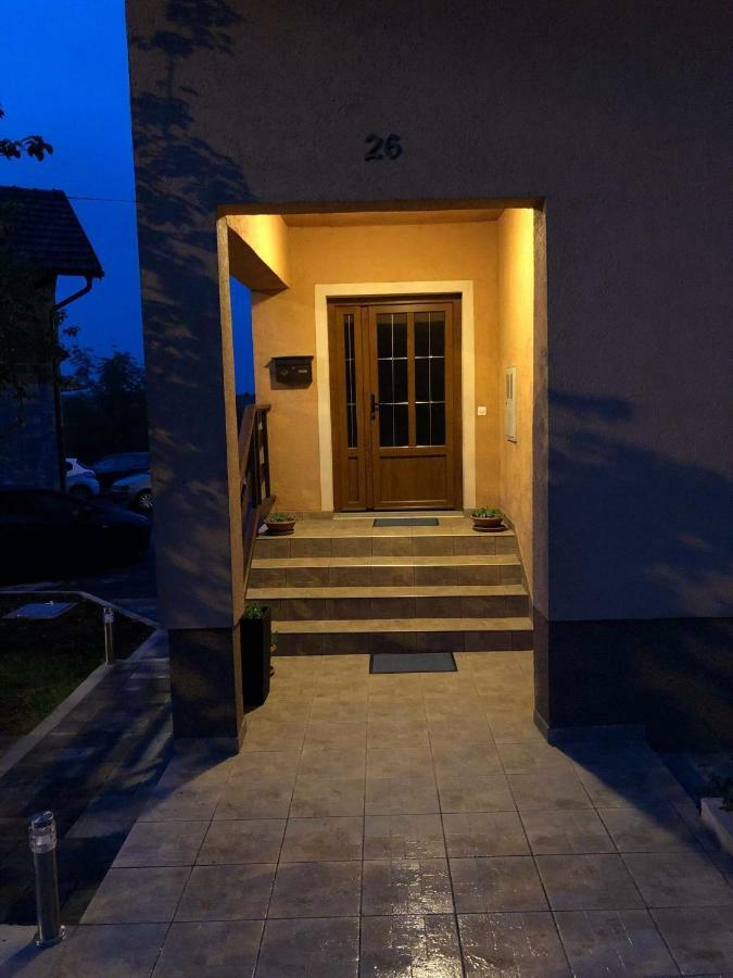 Apartment Majetic Gornji Vaganac 외부 사진